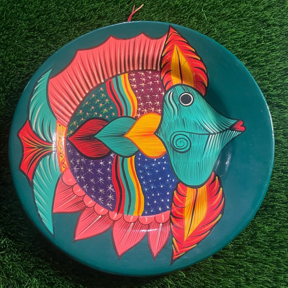 Colorful Fish Design plate decor
